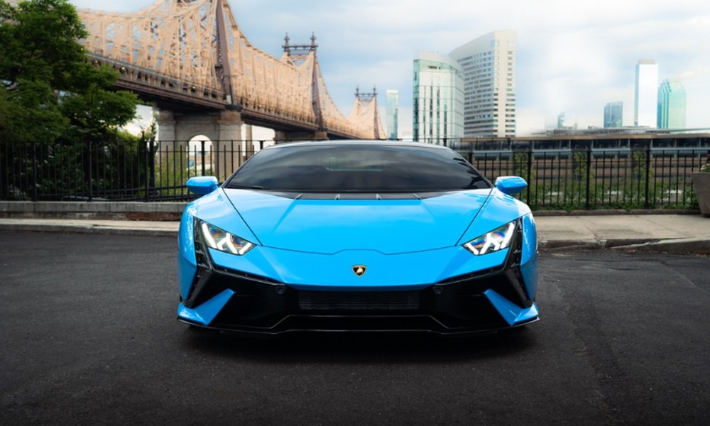 How to Make the Most of Your Sports Car Rental Experience